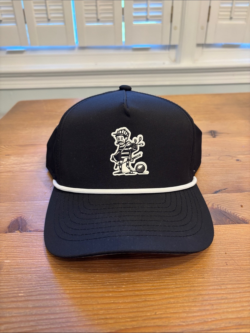 Black Men's Rope-Trim Snapback Hat with White Logo